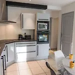 De La By Interhome *