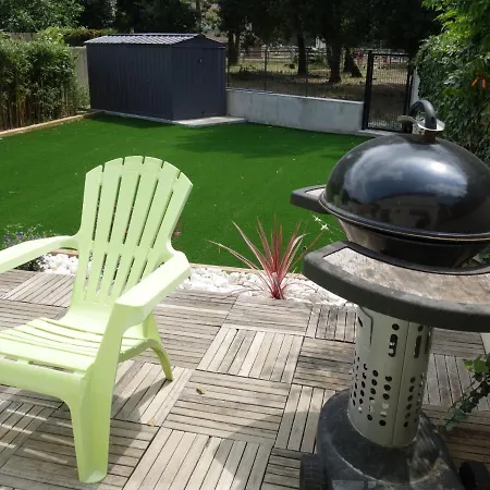 De La By Interhome *